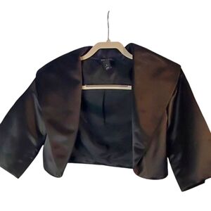 280- White House Black Market 3/4 sleeve black  lined Bolero jacket Sz 4